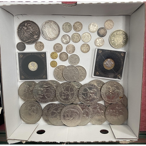 631 - Tray containing crowns and other coins including silver