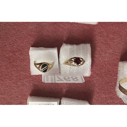 768 - 2 Ornate 9ct gold rings