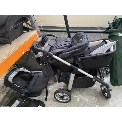 463 - Silvercross pram with carry cot, mittens and other accessories