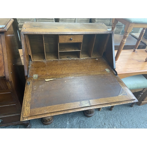 355 - Oak bureau