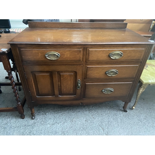 410 - Vintage sideboard