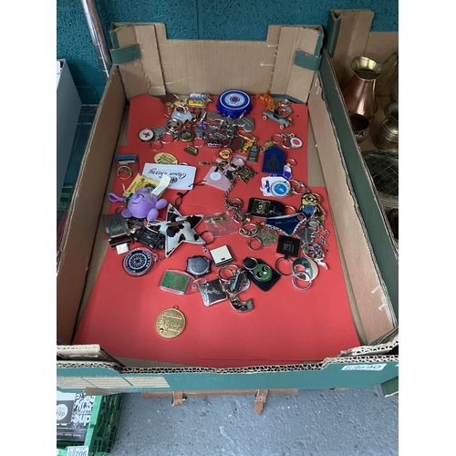 690 - Box containing assorted key rings etc