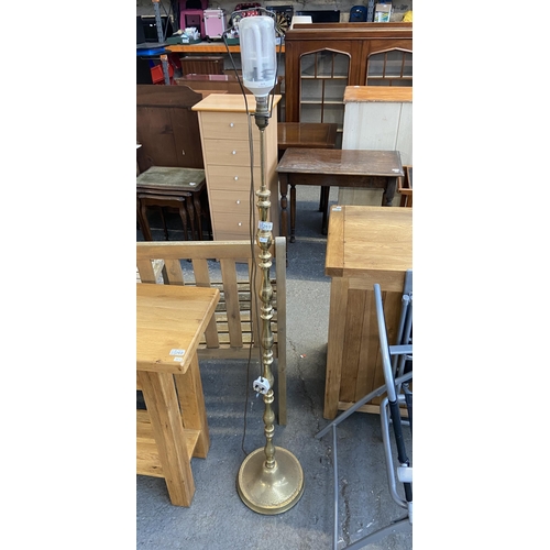 269 - Metal floor lamp