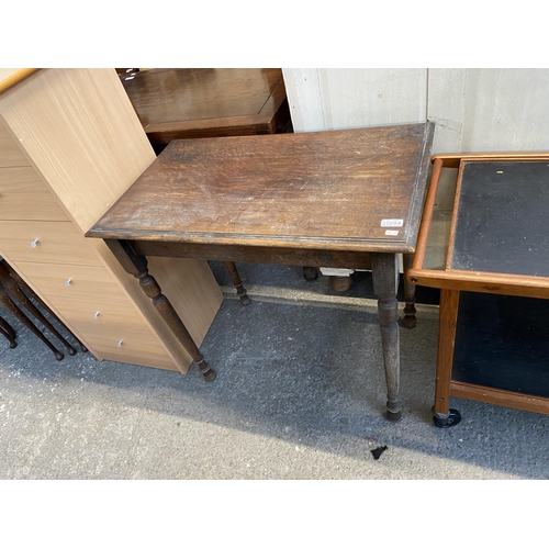 284 - Vintage hall table