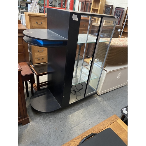 310 - Shop display unit