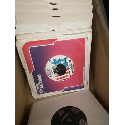 72 - Box containing soul and northern soul singles