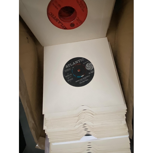 72 - Box containing soul and northern soul singles