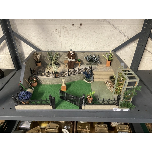 8 - 'Garden' diorama