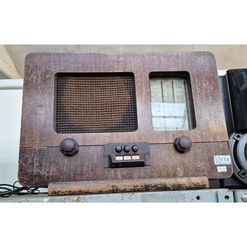 114 - Vintage radio