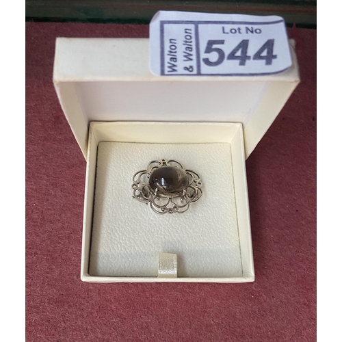 544 - Stone set silver brooch