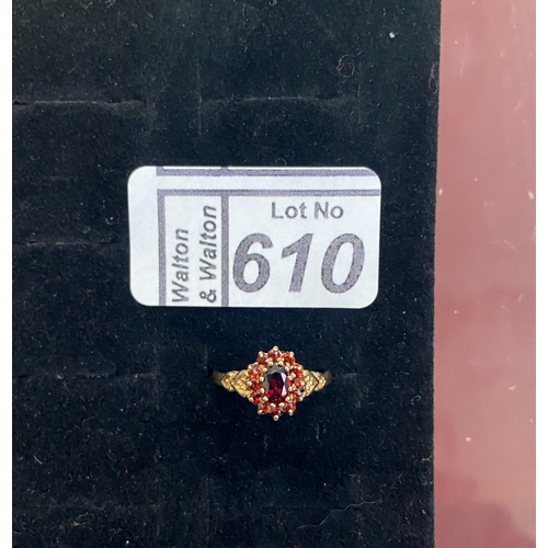 610 - Ornate 9ct gold stone set ring, size M - Only 10% buyer's premium