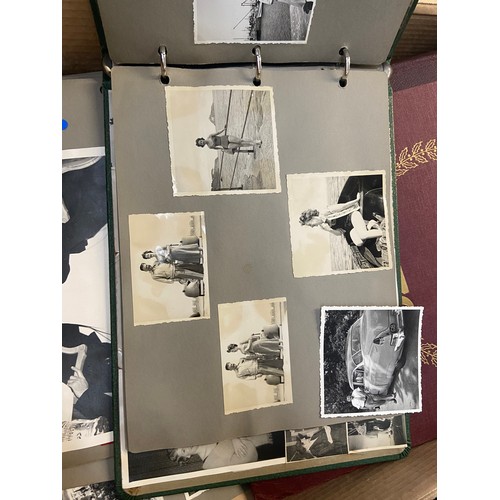 60 - Box containing vintage black & white photographs