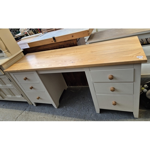 340 - Modern dressing table