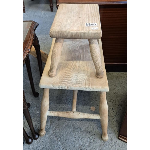 353 - 2 Wooden stools