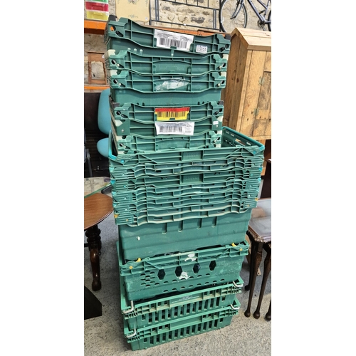 355 - Quantity of plastic storage crates