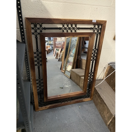 593 - Large Indian style mirror (78x104cm)