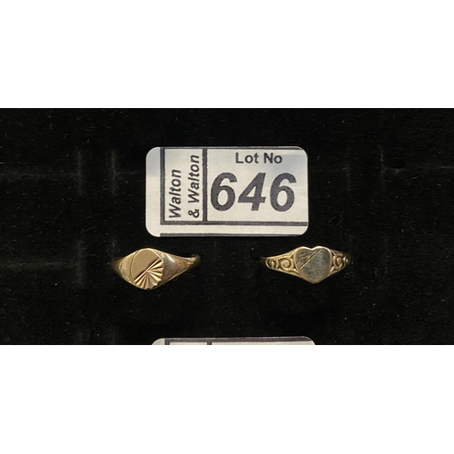 646 - 2 9ct Gold signet rings - Only 10% buyer's premium