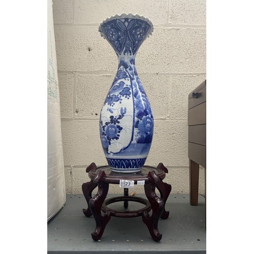 Lot 23        