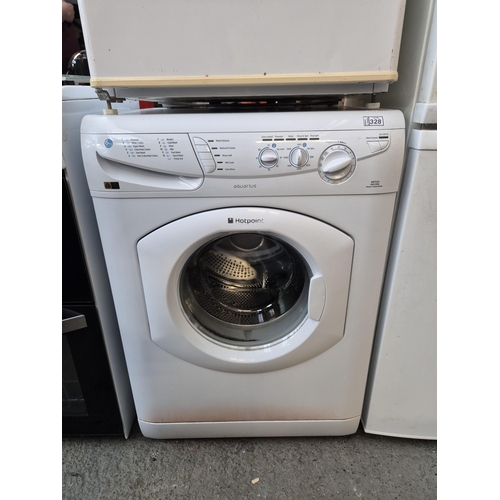 328 - Hotpoint Aquarius washing machine