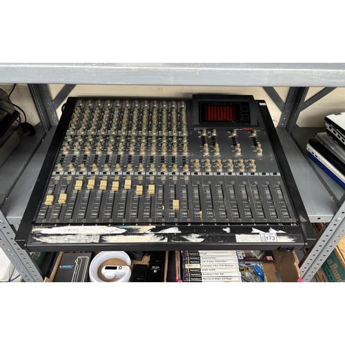 173 - Fostex model 812 mixing deck