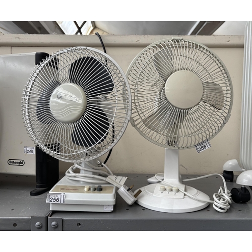 256 - 2 Desk fans