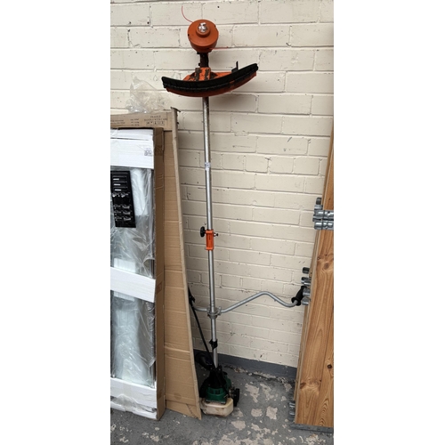 401 - Petrol strimmer