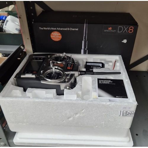 205 - Spektrum DX8 8 channel telemetry system
