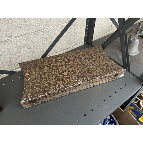 55 - Canteen of cutlery