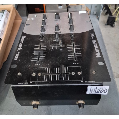200 - Numark DM950 preamp mixer