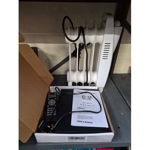 213 - Kingfisher radiator and a DVD player