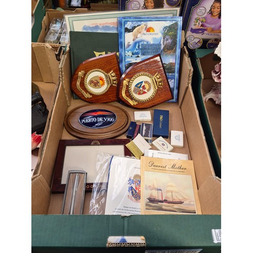 225 - Box containing assorted P&O Cruises collectables