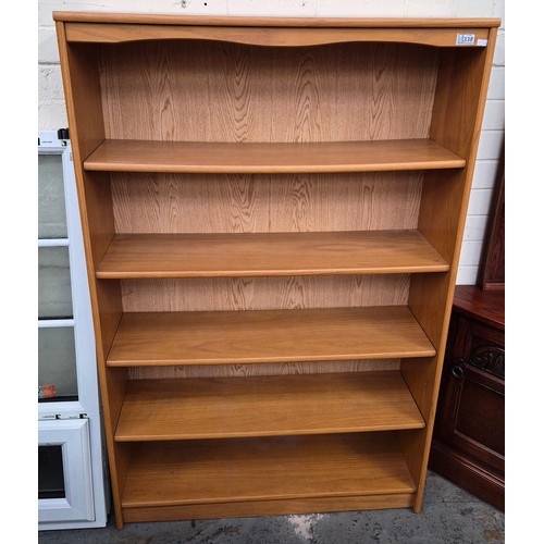 338 - 4 Tiered bookshelf