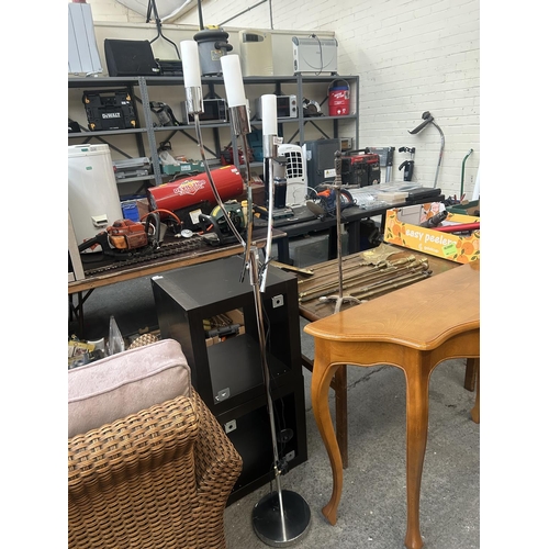 344A - Modern chrome triple uplighter