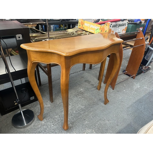 345 - Modern high gloss french style console table