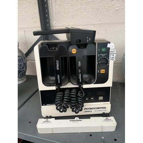 110 - Vintage LIFEPAK 8 DC Defibrillator machine