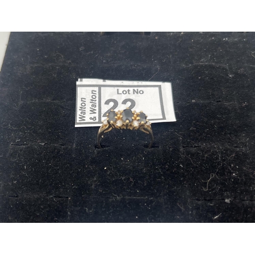 22 - 9ct Gold sapphire ring, size S 2.4g - Only 10% buyer's premium