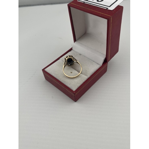 46 - 9ct Gold stone set ring, size M 2.8g - Only 10% buyer's premium