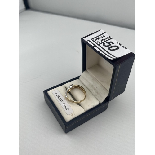 50 - 9ct Gold dual colour stone set ring, size P 2g - Only 10% buyer's premium