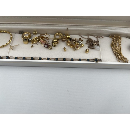 6 - Quantity of yellow metal jewellery including a cameo brooch