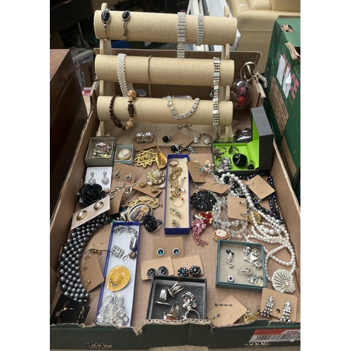 766 - Box containing a jewellery stand and a quantity of costume jewellery