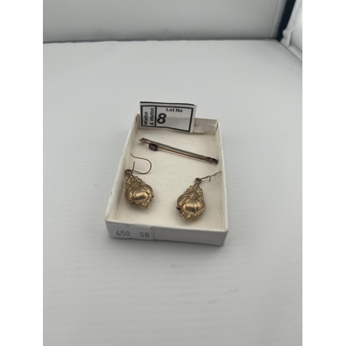 8 - 9ct Gold stone set brooch and a pair of earrings (tests as 9ct), 3.5g - Only 10% buyer's premium