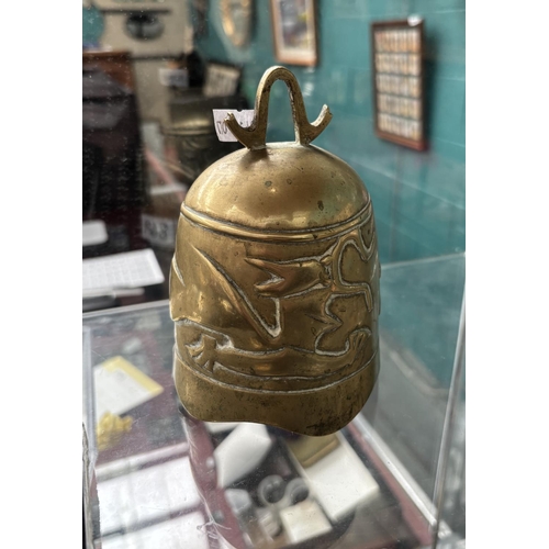 869 - Antique Chinese gong 'dragon' temple bell