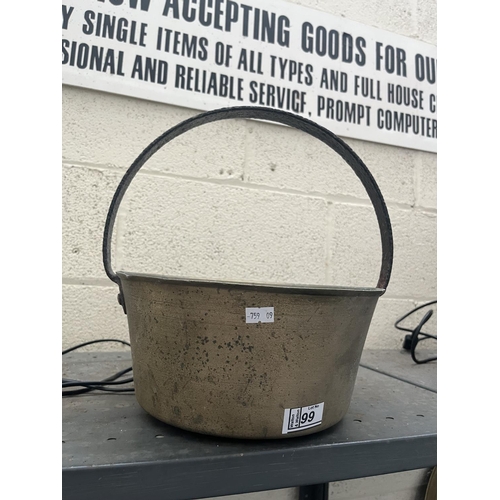 99 - Brass jam pan
