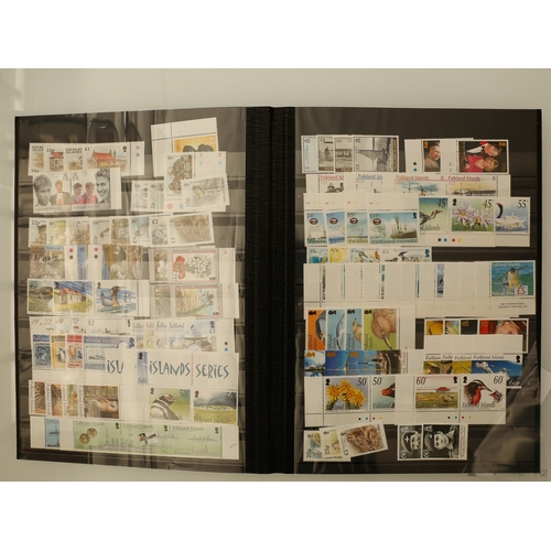 17 - Misc. Lots & Collections FALKLAND ISLANDS 1953/2015 Q.E.II comprehensive Commem. & Defin. mint unmtd... 