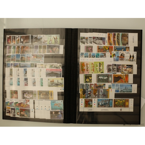 17 - Misc. Lots & Collections FALKLAND ISLANDS 1953/2015 Q.E.II comprehensive Commem. & Defin. mint unmtd... 