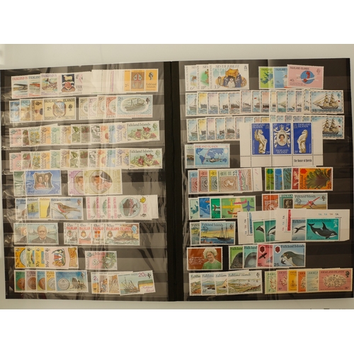 17 - Misc. Lots & Collections FALKLAND ISLANDS 1953/2015 Q.E.II comprehensive Commem. & Defin. mint unmtd... 