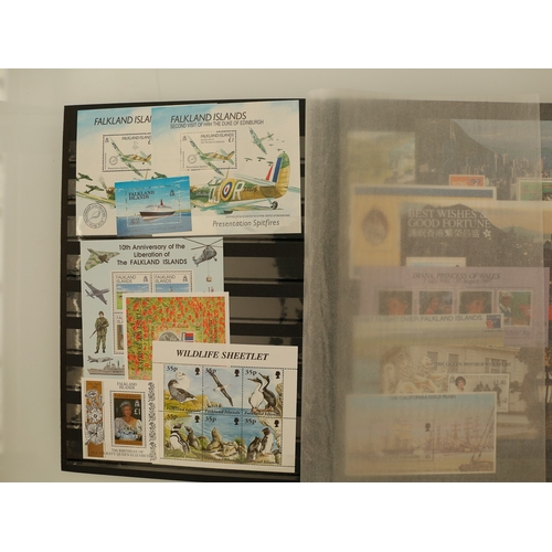 17 - Misc. Lots & Collections FALKLAND ISLANDS 1953/2015 Q.E.II comprehensive Commem. & Defin. mint unmtd... 