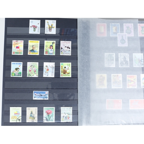 25 - Misc. Lots & Collections CHINA 1897 to late 1990's  mint & used coll. sets/part-sets incl. various P... 