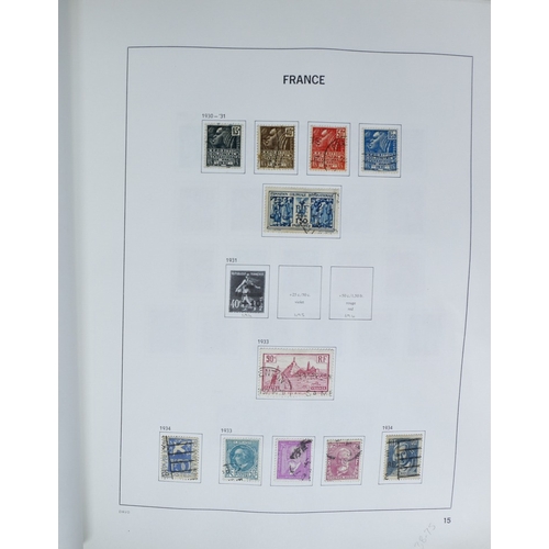 27 - Misc. Lots & Collections FRANCE 1849/1994 substantial mostly used collection in Davo printed album, ... 