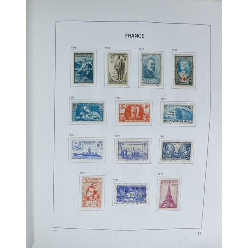 27 - Misc. Lots & Collections FRANCE 1849/1994 substantial mostly used collection in Davo printed album, ... 